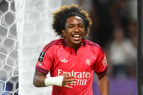 Mercato OL : avant le transfert attendu de Malick Fofana, Lyon s’apprête à perdre 2 défenseurs