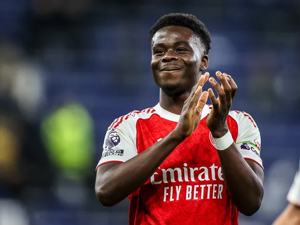 Mercato Arsenal : prolongé, Bukayo Saka dans le Top 5 des joueurs les mieux payés de Premier League