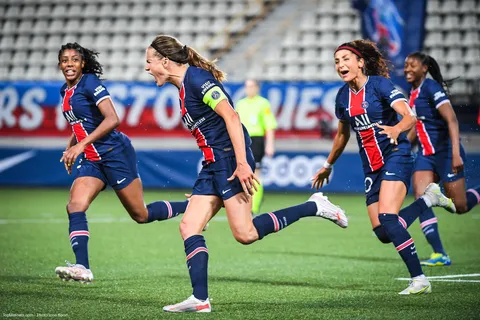 Officiel D1 Féminine : le PSG tombeur de Dijon et champion de France !
