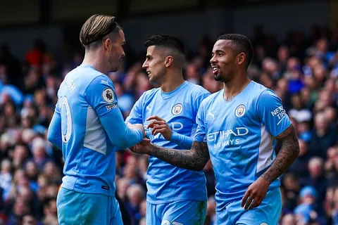 Mercato - 154 matchs avec Pep Guardiola… Manchester United sur la piste d’une ex-star de Manchester City !