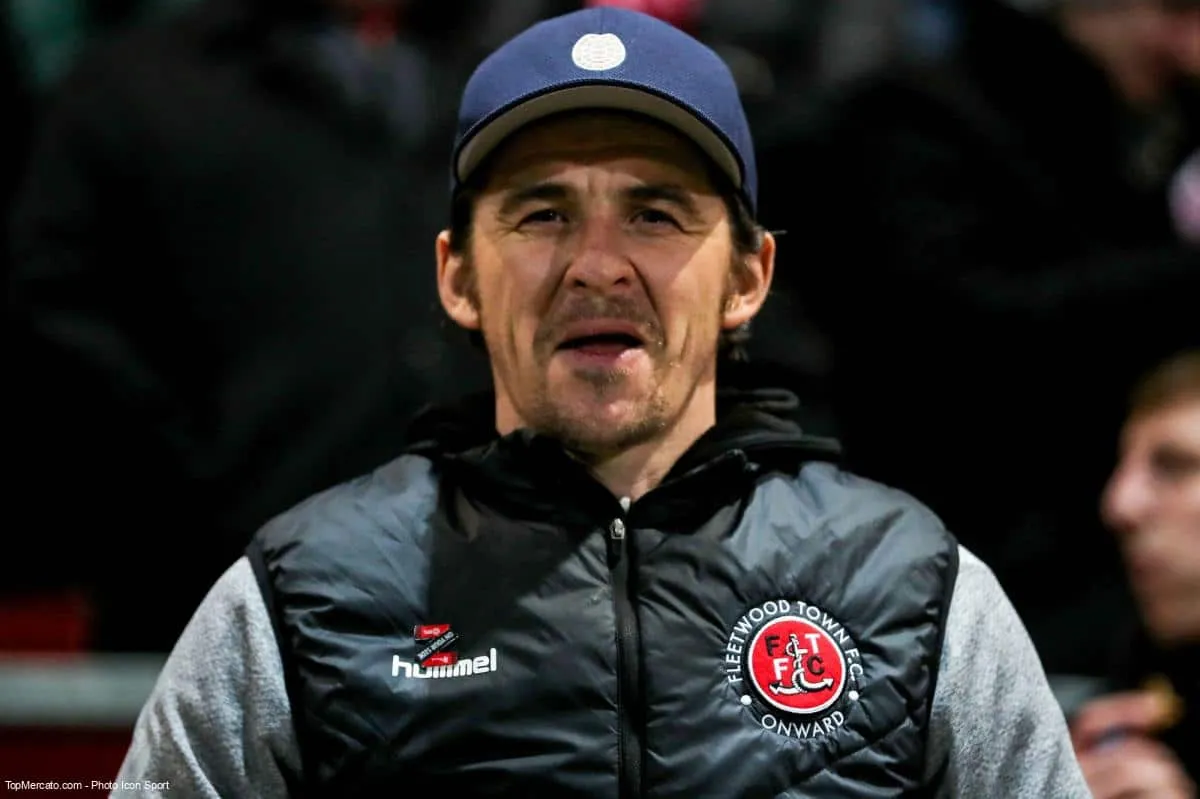 En 2007, pour avoir frappé quel Français lors d’un entraînement à Manchester City l’Anglais Joey Barton a écopé de 4 mois de prison ?