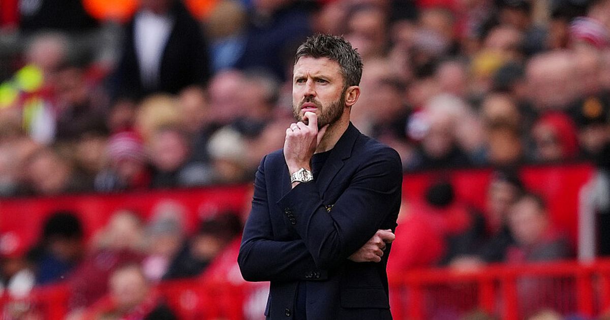 “Manchester United a besoin de plus de force” : Neville propose un changement qui peut permettre à Carrick de sauver sa peau