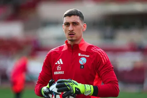 Mercato Strasbourg : le RCSA ne lâche pas Djordje Petrovic, Chelsea fixe son prix de départ