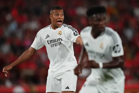Real Madrid : Mbappé se fait déjà cartonner !