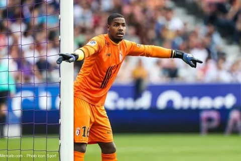EdF : Lloris remplacé par Maignan dans le groupe (Officiel)