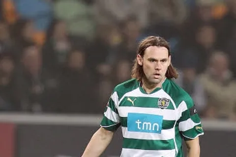 Exclu TM : Un milieu portugais proposé à la Ligue 1 ?