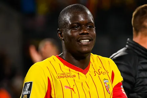 Mercato Lens : 2 destinations en pole pour Malang Sarr à l’été 2026