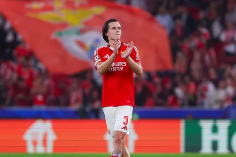 Mercato - Real Madrid : le Barça s’immisce dans le dossier Alvaro Carreras