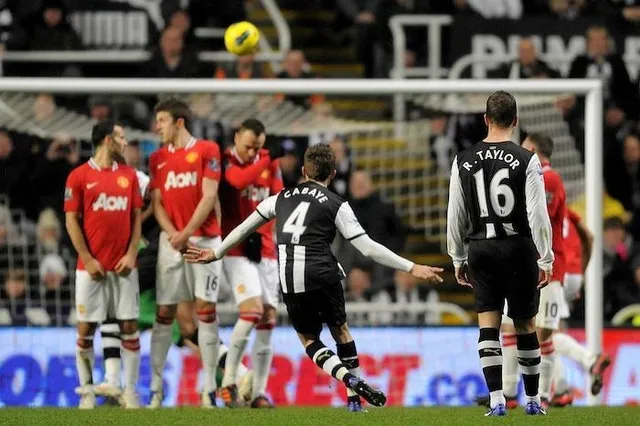 Newcastle écrase Manchester United !