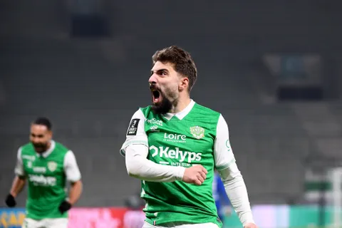 Mercato ASSE : un 1er club de Ligue des champions débarque sur Zuriko Davitashvili, les Verts pourront-ils résister ?