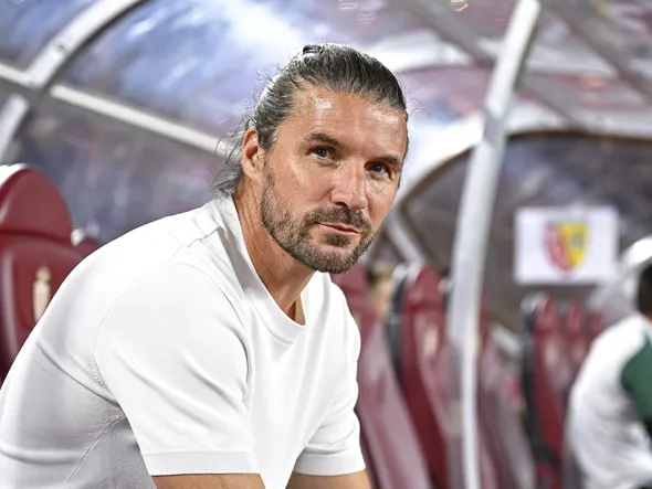 Mercato Lens : un avenir déjà incertain pour un attaquant poussé vers la sortie à l’été 2026
