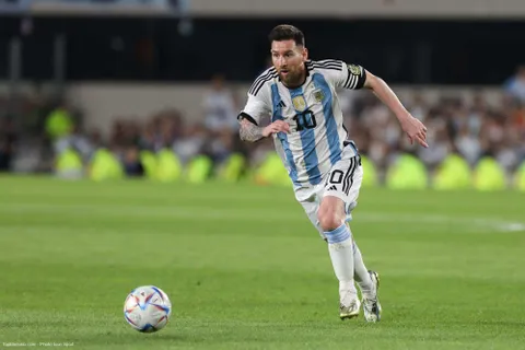 Argentine : Messi voit triple et s’enflamme !