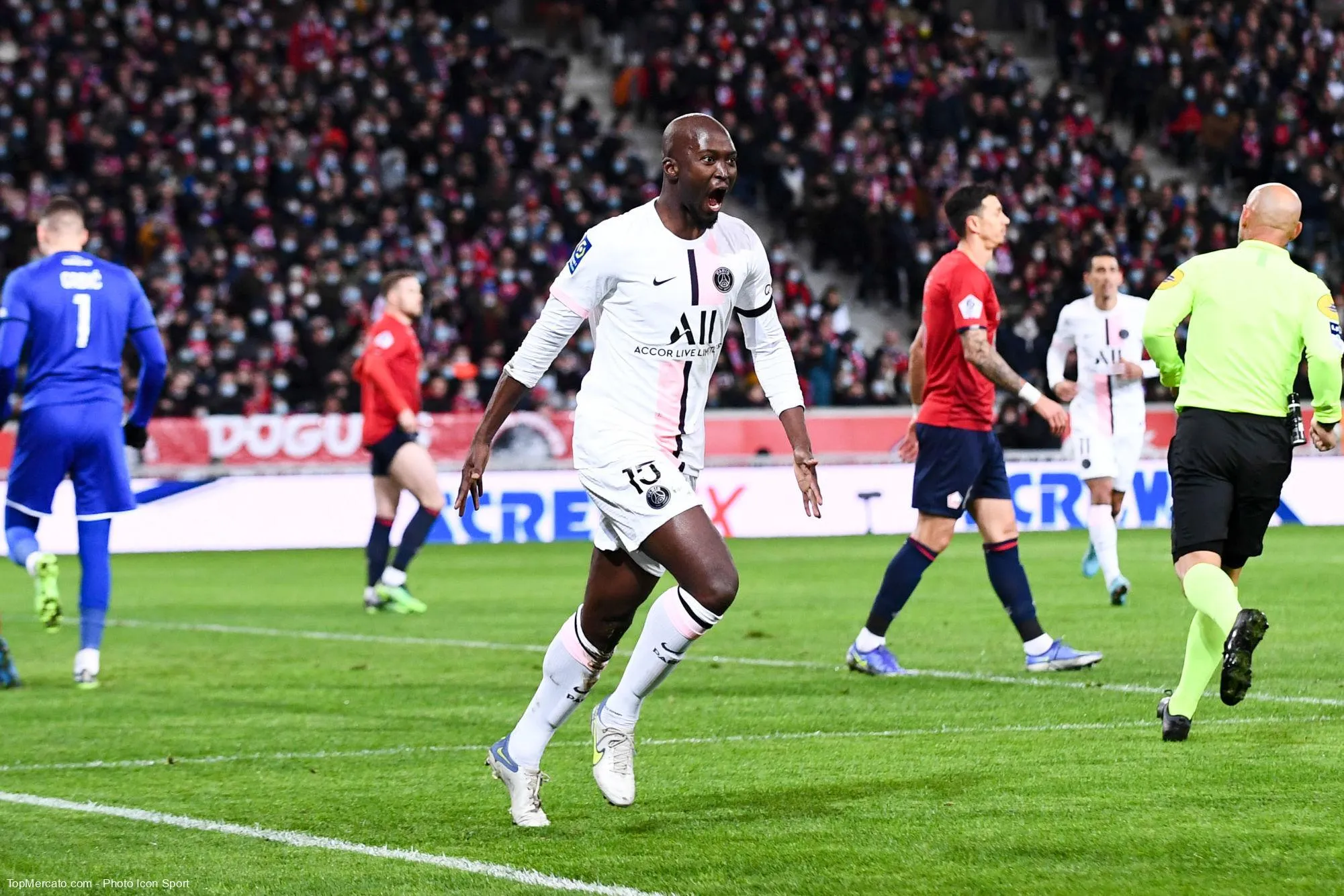 Danilo, match Lille LOSC-PSG Paris Saint-Germain