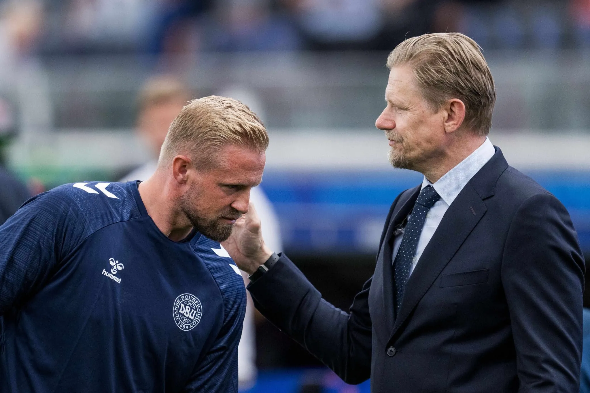 A quel poste Peter et Kasper Schmeichel ont-ils joué plusieurs Euros avec le Danemark ?