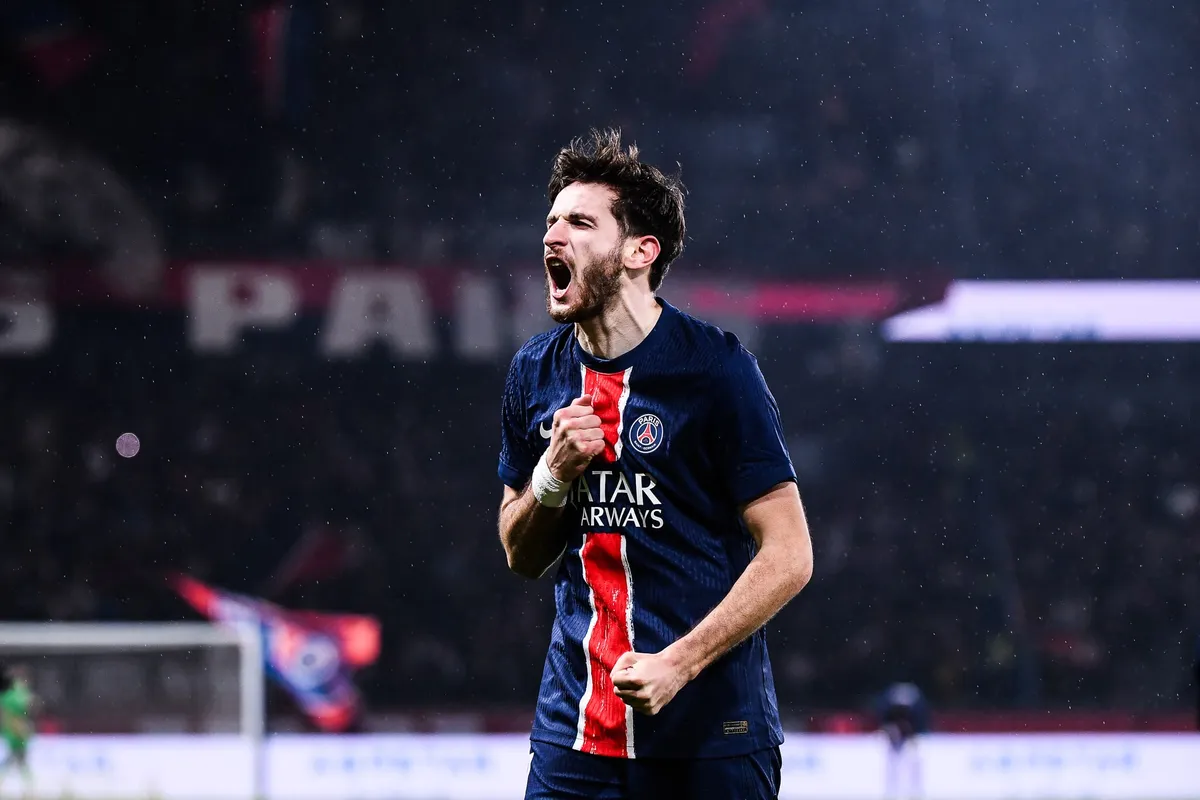 Khvicha Kvaratskhelia PSG