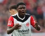 Eric Junior Dina-Ebimbe vers un retour en Ligue 1