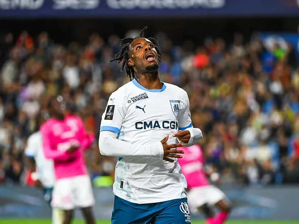 OM : une décision prise pour Elye Wahi