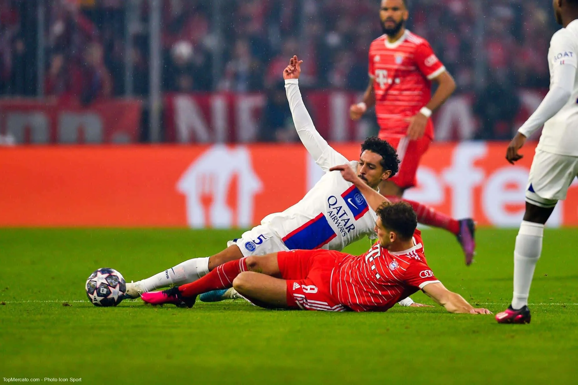 En 2021, quel dirigeant du Bayern Munich a déclaré à l’adresse du PSG : “Votre argent de merde, ça ne suffit pas” ?