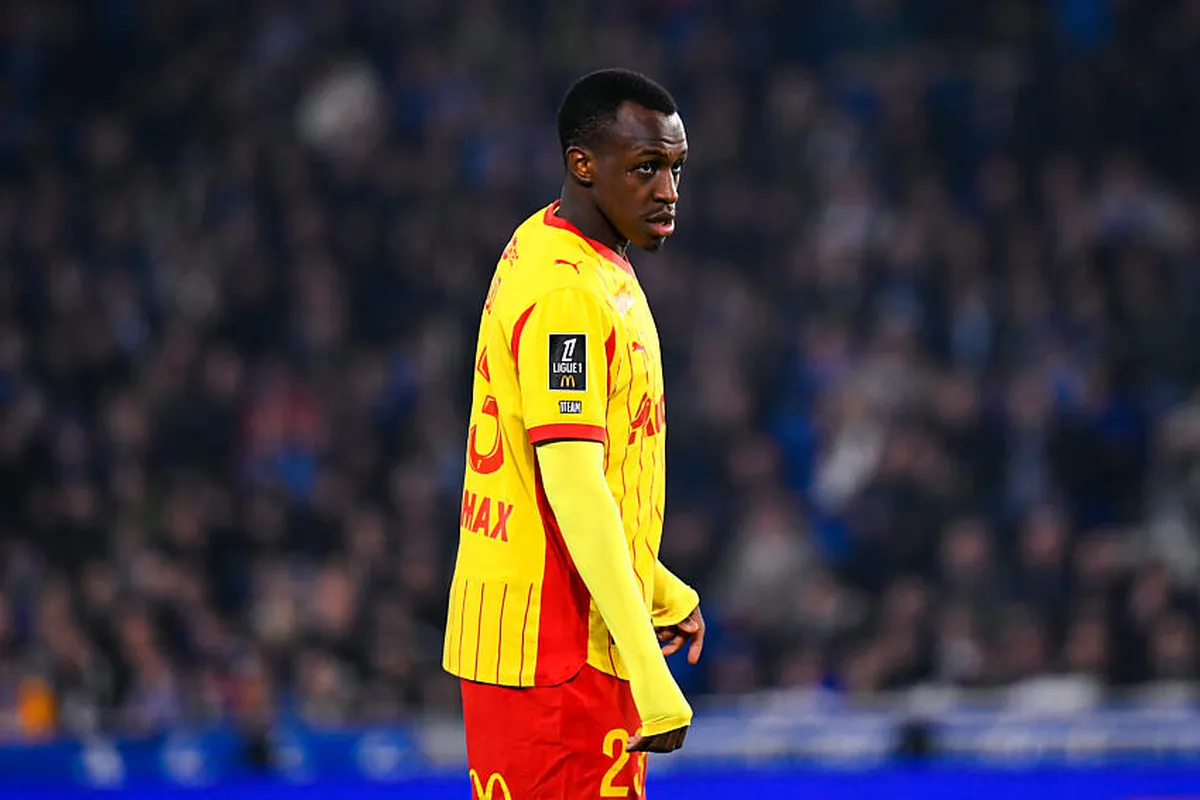 Mercato Lens : une piste à 0€ lancée en cas de départ de Saud Abdulhamid