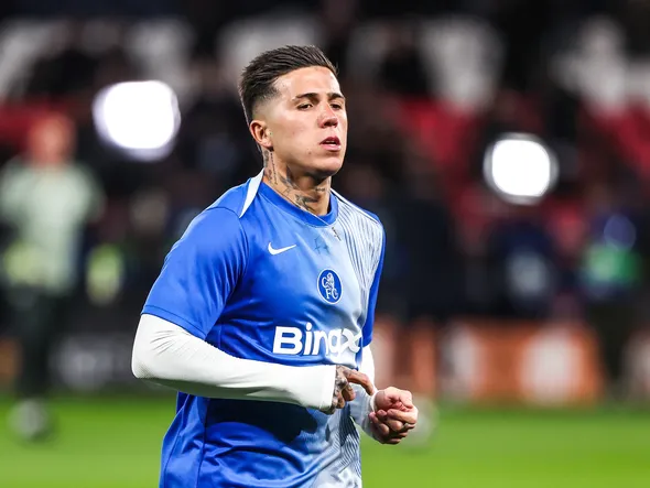 Mercato PSG : en plus d’éliminer Chelsea de la Ligue des Champions, le PSG contribue au doute autour d’Enzo Fernandez