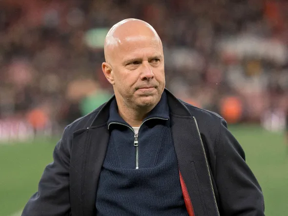 “Quelque chose n’allait pas, maintenant c’est plus facile” : la grande différence entre Slot et Iraola à Liverpool révélée