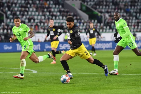 Bundesliga : Dortmund vainqueur à Wolfsburg et leader provisoire