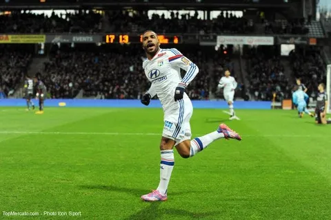 Retenir Lacazette, l’objectif du moment pour Aulas et l’OL