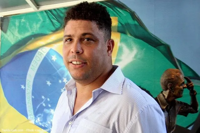 Ronaldo jette un regard sur ses successeurs
