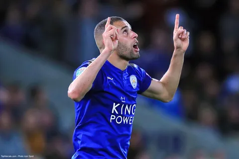 Mercato - L’OL s’offre Slimani pour remplacer Dembélé (Officiel)
