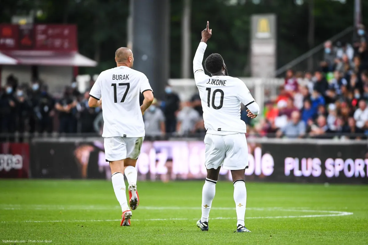 Jonathan Ikoné, Burak Yilmaz, Metz, Lille