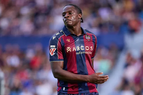 Mercato Barça, Manchester United : un prétendant en moins dans le dossier Etta Eyong