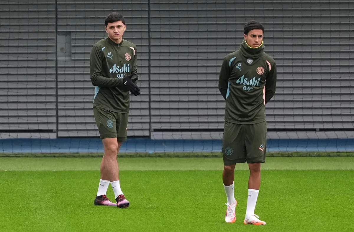 Abdukodir Khusanov et Vitor Reis