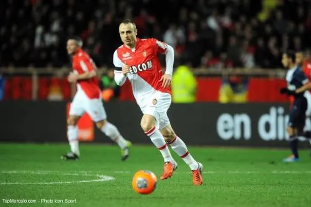 Monaco : Berbatov titulaire !