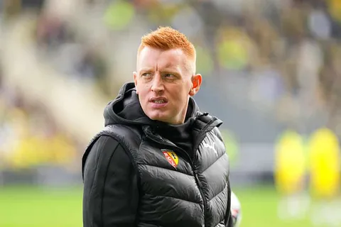 Mercato Lens : un ancien entraîneur de l’OM en pole pour remplacer Will Still