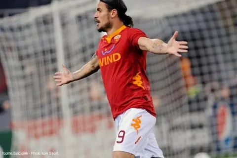 AS Rome : un coup de tonnerre pour Osvaldo