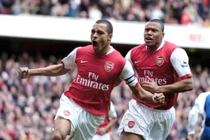 Mercato Real Madrid : “nous pouvons essayer de l’avoir”, un ex d’Arsenal réclame un Merengue