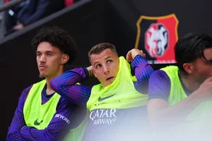 Mercato PSG : “il doit se battre”, Paris met déjà la pression sur une de ses recrues estivales