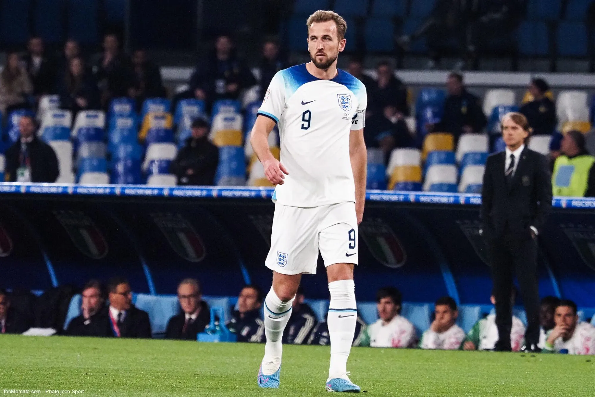 Dans quelle formation le buteur Harry Kane a-t-il signé pour quatre saisons cet été ?