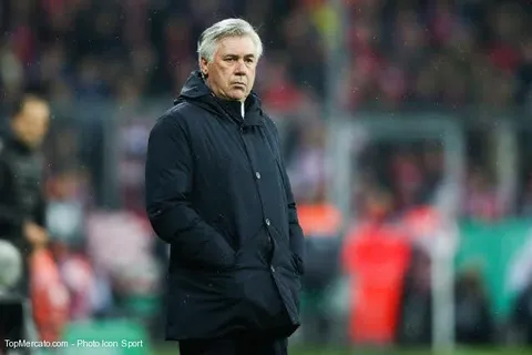 Naples : Ancelotti au bord du précipice