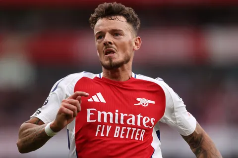 Mercato – Une porte de sortie s’offre au déclassé Ben White, Arsenal va-t-il infléchir sa position ?