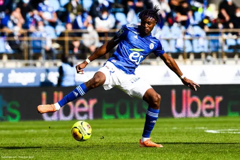 Officiel Mercato - Strasbourg : Mohamed Simakan débarque au RB Leipzig