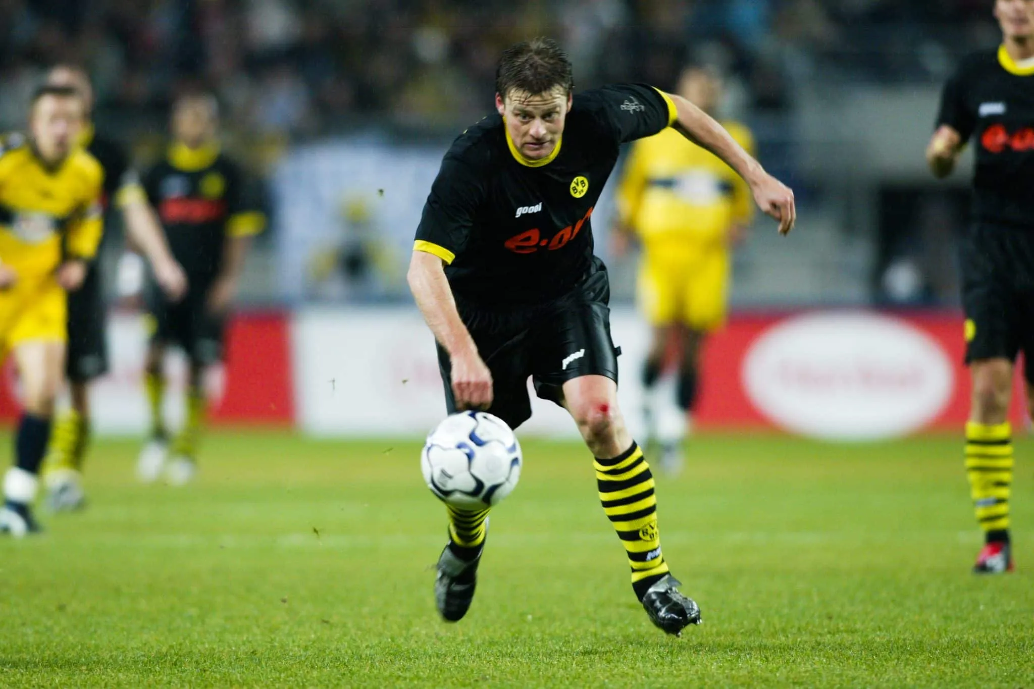 A quel poste l’Allemand Christian Wörns, qui a joué une saison au PSG, évoluait-il ?