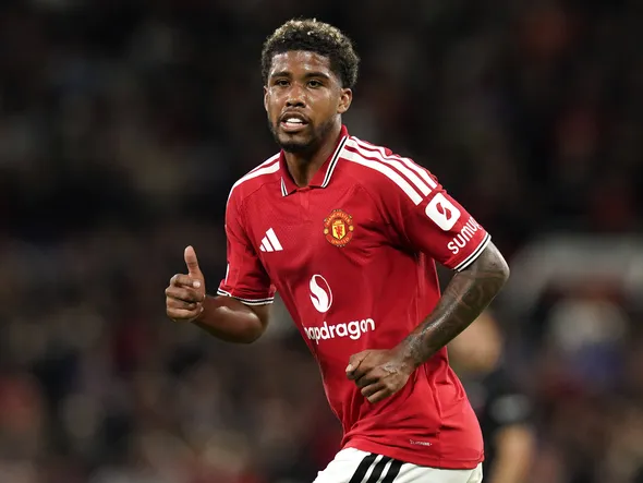 “Loin des premiers choix” : l’aveu de Manchester United sur son dernier mercato estival