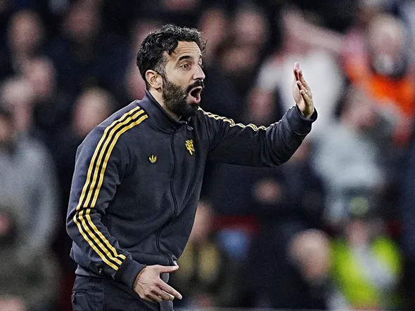 Mercato Manchester United : un concurrent en Premier League pour la succession de Ruben Amorim