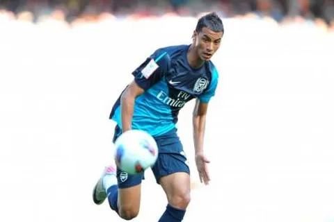 Crystal Palace : Chamakh annonce son arrivée