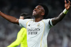 Mercato Real Madrid : le PSG parmi les 7 clubs approchés pour Vinicius