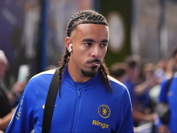 Mercato Chelsea : le prix de Malo Gusto revu à la baisse pour faciliter un transfert à Liverpool ?