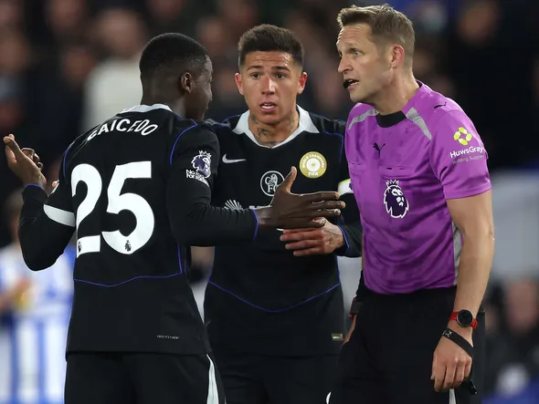 “Ils ne méritent pas de jouer pour Chelsea”, l’énorme coup de gueule de l’ancienne gloire Frank Lebœuf