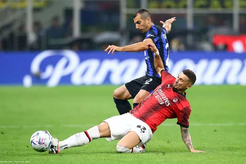 Mercato - L’OL devancé par Fenerbahçe pour une piste au milieu