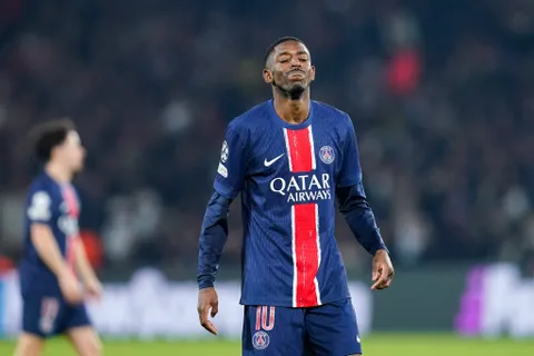 Un ex-attaquant de l’OM persuadé que les stars du PSG ne méritent pas le Ballon d’Or 2025